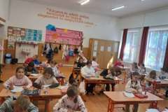 90db73a4-06c9-4698-9be8-e2bac287d8ce