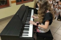 c7fb007b-10b1-48a9-b1c6-10eadff7a183