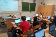 1f4e5724-5a78-40e8-bd01-13654ed74764