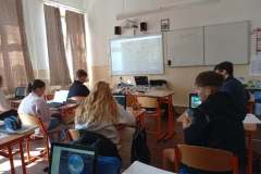 e587d6ec-df74-48ea-945c-093302ec5f3a