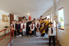 9b97eb25-9112-4fc3-813d-7782320bfb27